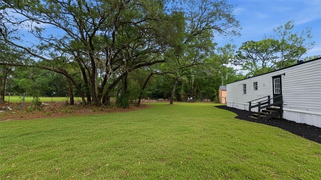 Active With Contract: $219,000 (3 beds, 2 baths, 1152 Square Feet)