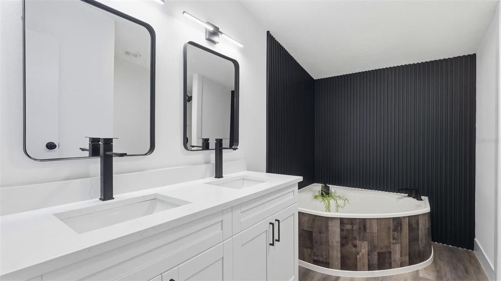Active With Contract: $219,000 (3 beds, 2 baths, 1152 Square Feet)