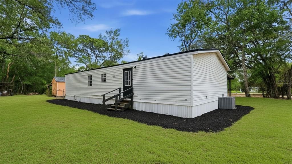 Active With Contract: $219,000 (3 beds, 2 baths, 1152 Square Feet)