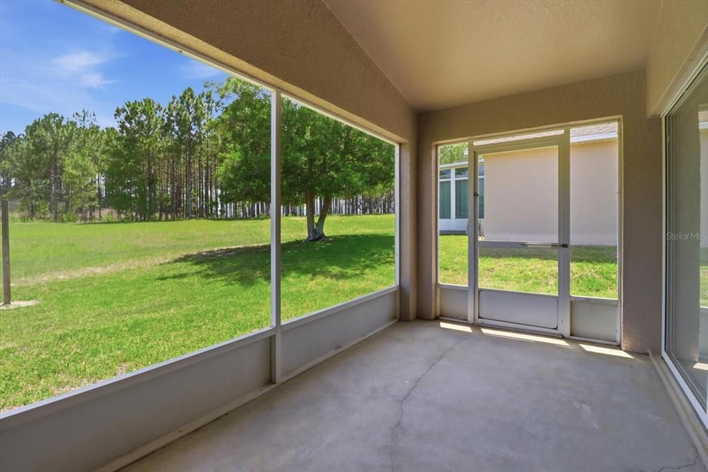 For Sale: $224,900 (2 beds, 2 baths, 1197 Square Feet)