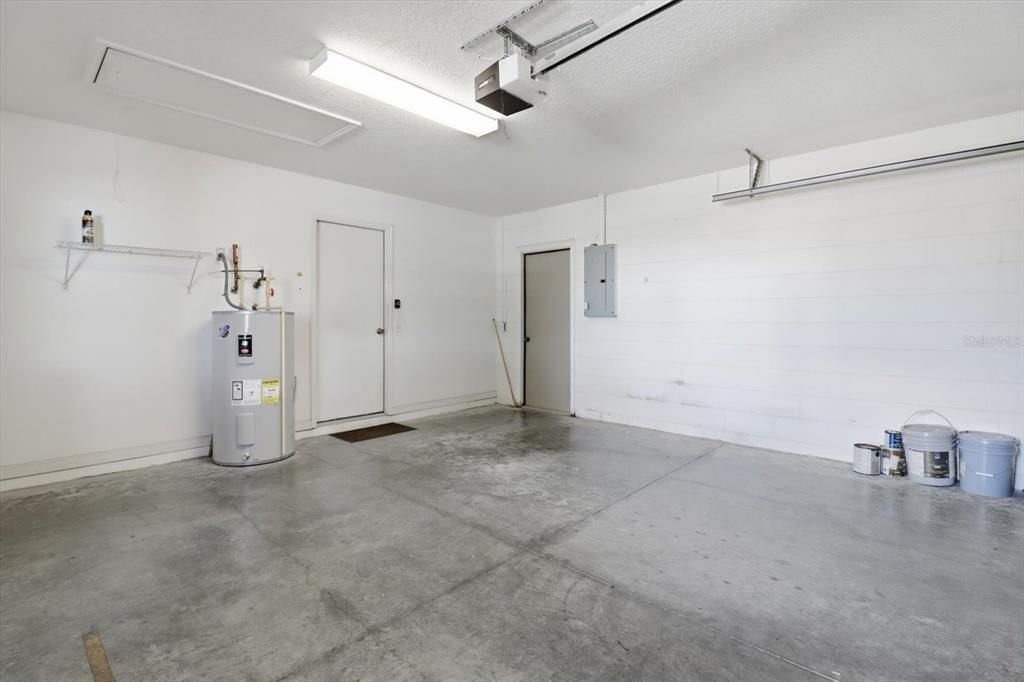 For Sale: $224,900 (2 beds, 2 baths, 1197 Square Feet)