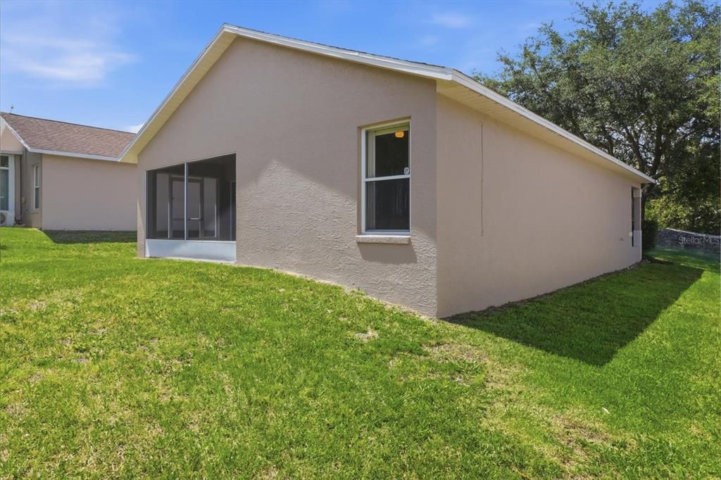 For Sale: $224,900 (2 beds, 2 baths, 1197 Square Feet)