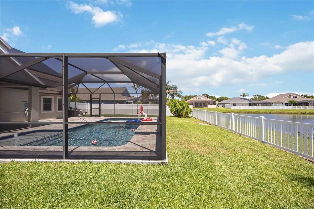 En Venta: $449,000 (4 camas, 2 baños, 2158 Pies cuadrados)