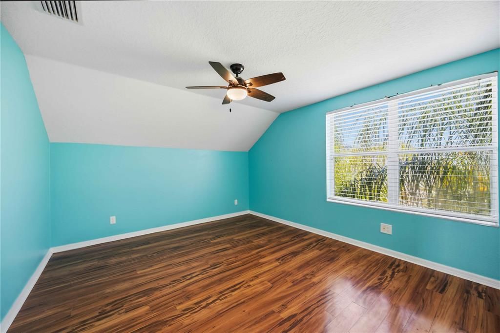 En Venta: $449,000 (4 camas, 2 baños, 2158 Pies cuadrados)