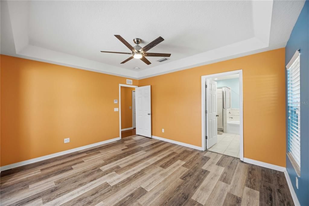 En Venta: $449,000 (4 camas, 2 baños, 2158 Pies cuadrados)
