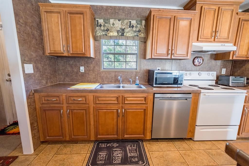 En Venta: $389,000 (3 camas, 2 baños, 1352 Pies cuadrados)