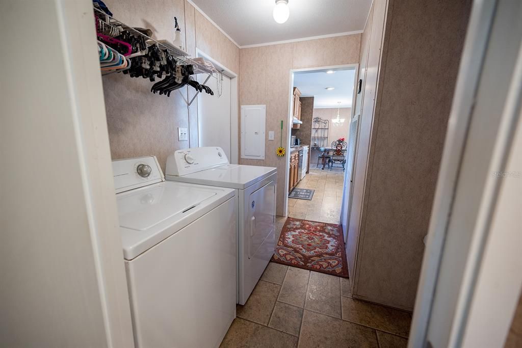 En Venta: $389,000 (3 camas, 2 baños, 1352 Pies cuadrados)