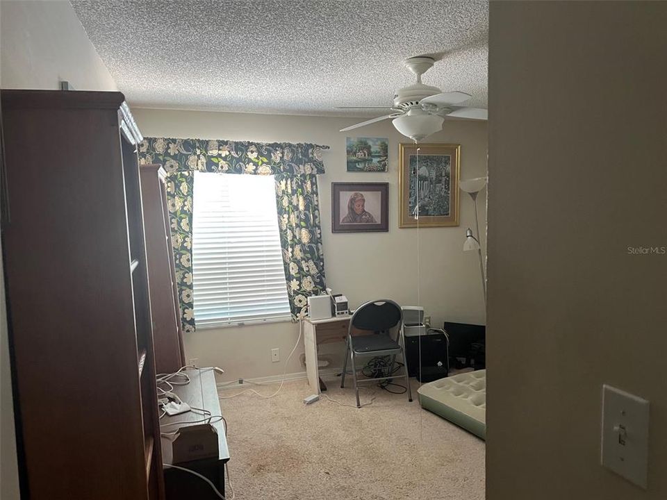 For Sale: $380,000 (3 beds, 2 baths, 1899 Square Feet)