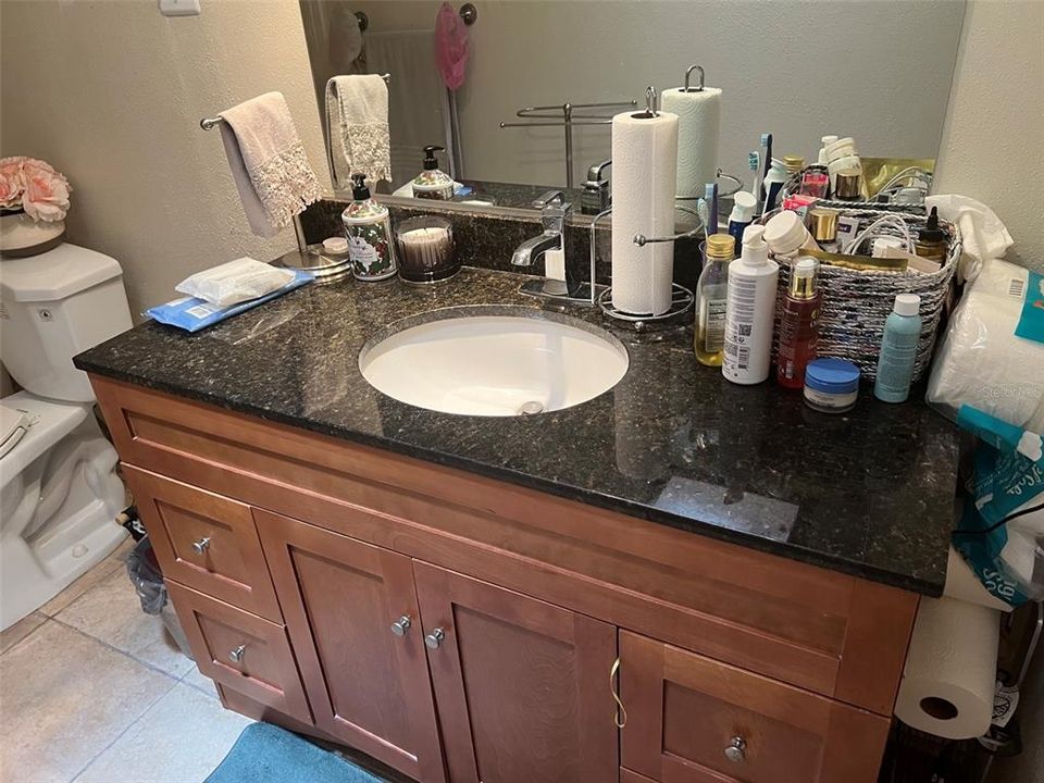 For Sale: $380,000 (3 beds, 2 baths, 1899 Square Feet)