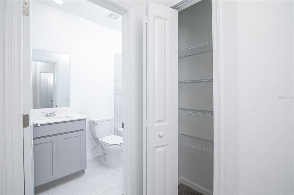 出租: $2,350 (3 贝兹, 2 浴室, 1834 平方英尺)