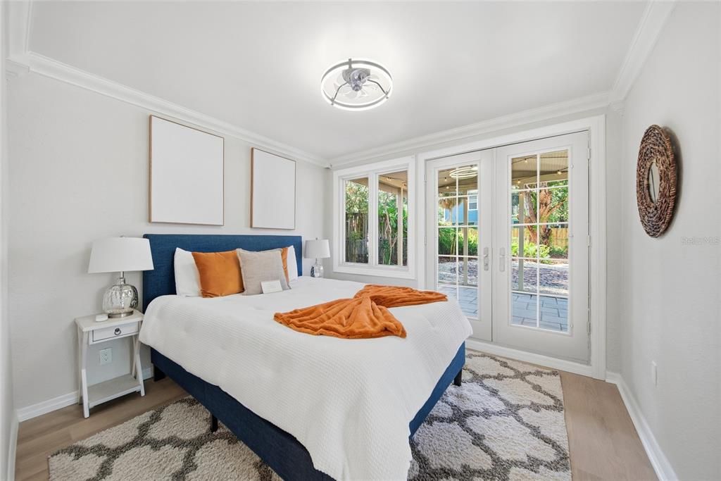 For Sale: $425,000 (3 beds, 2 baths, 1097 Square Feet)