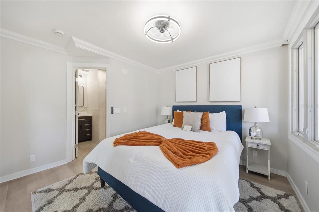 For Sale: $425,000 (3 beds, 2 baths, 1097 Square Feet)