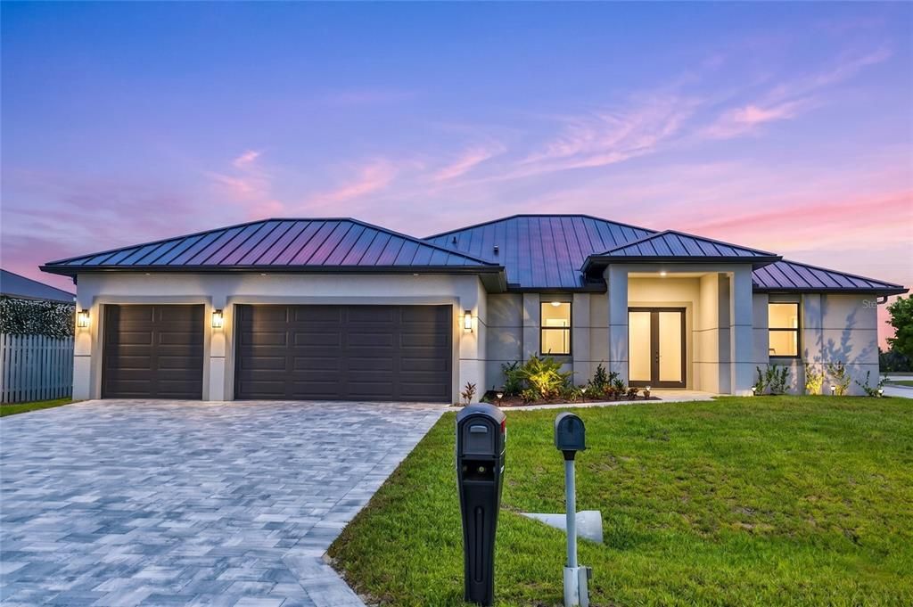 For Sale: $599,000 (4 beds, 3 baths, 2108 Square Feet)