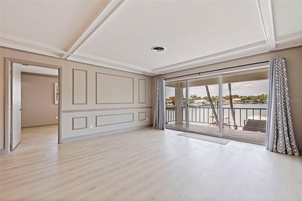 На продажу: $345,000 (3 спален, 2 ванн, 1885 Квадратных фут)