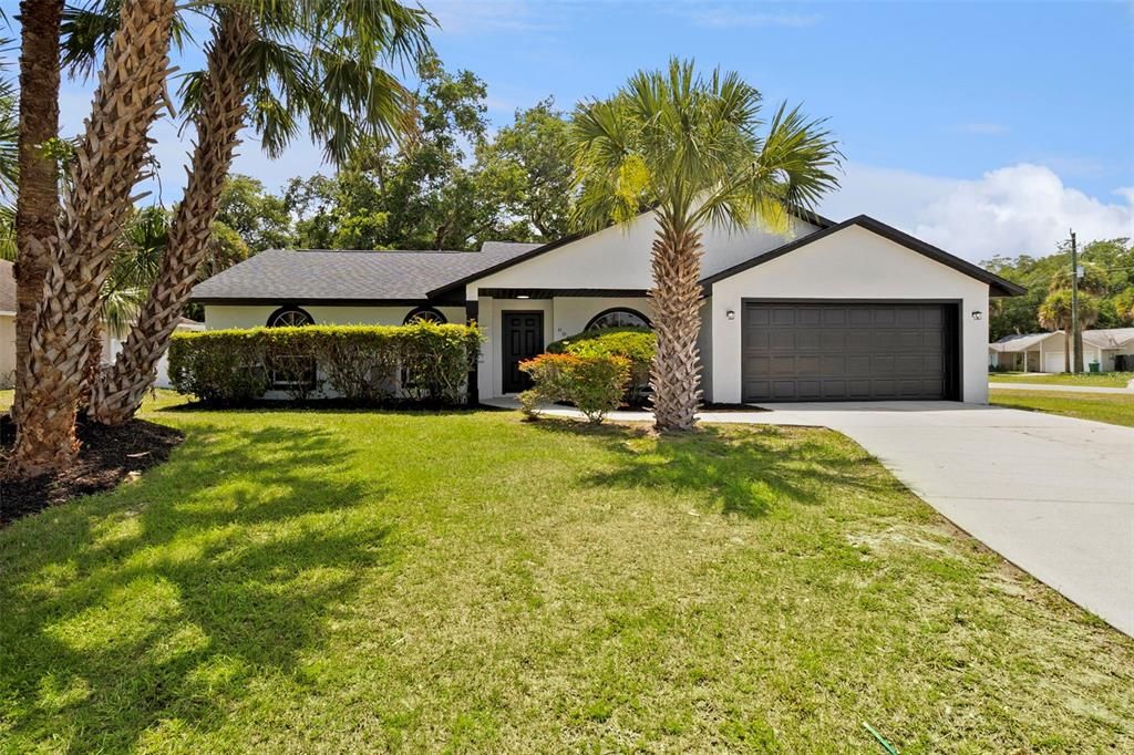 Activo con contrato: $375,000 (4 camas, 2 baños, 1509 Pies cuadrados)