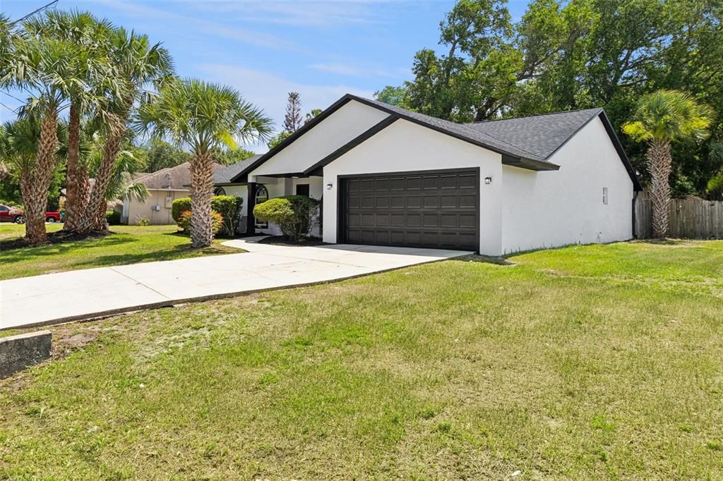Activo con contrato: $375,000 (4 camas, 2 baños, 1509 Pies cuadrados)