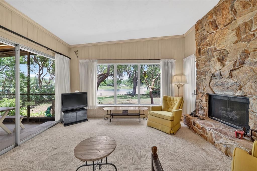 For Sale: $449,900 (3 beds, 2 baths, 1724 Square Feet)