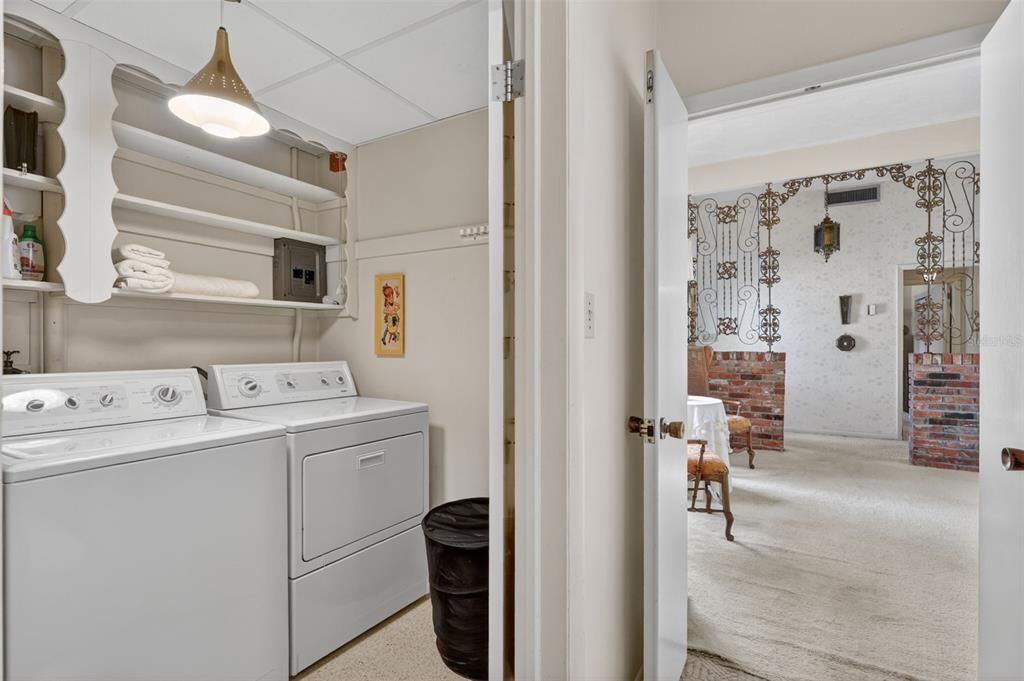 For Sale: $449,900 (3 beds, 2 baths, 1724 Square Feet)