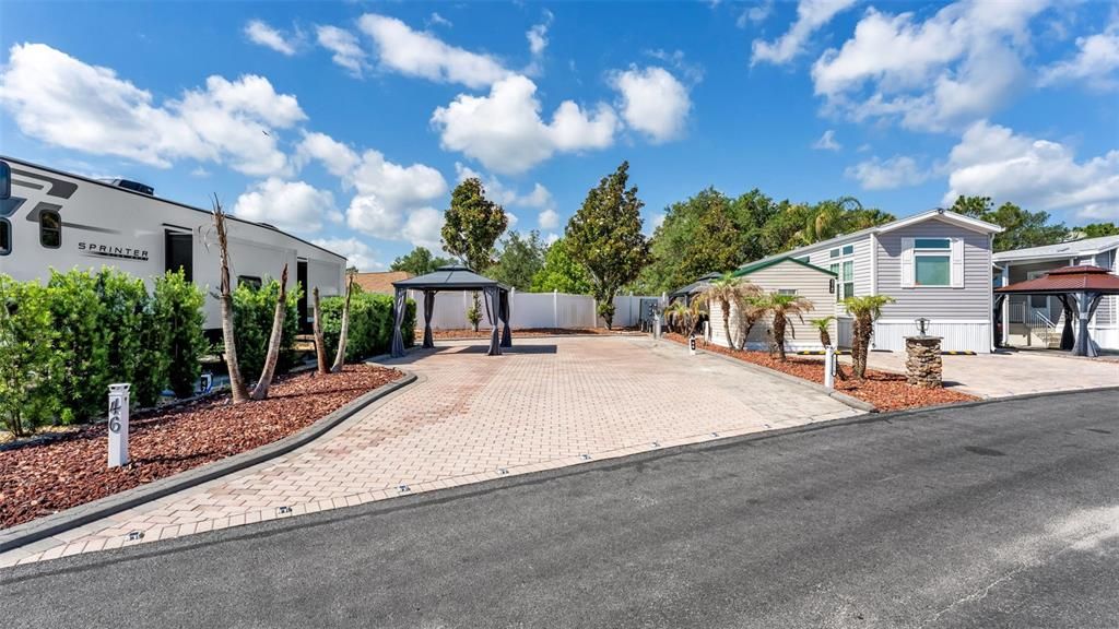 На продажу: $120,000 (0.06 acres)