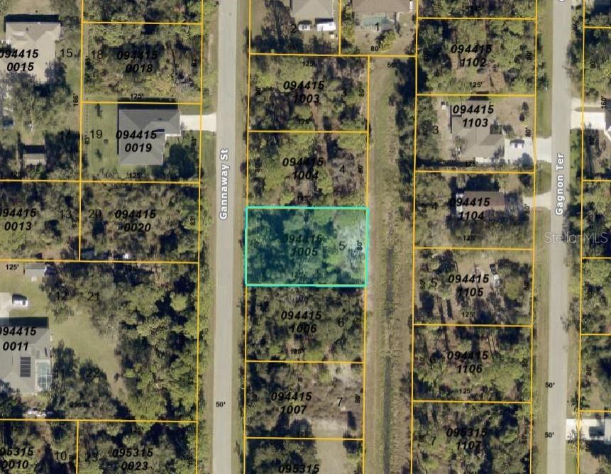 На продажу: $18,900 (0.23 acres)