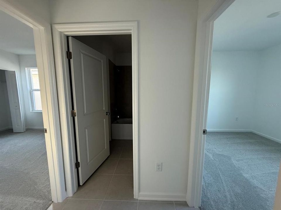 На продажу: $455,990 (4 спален, 3 ванн, 2110 Квадратных фут)