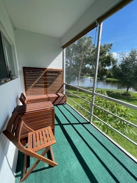 For Sale: $79,900 (1 beds, 1 baths, 608 Square Feet)
