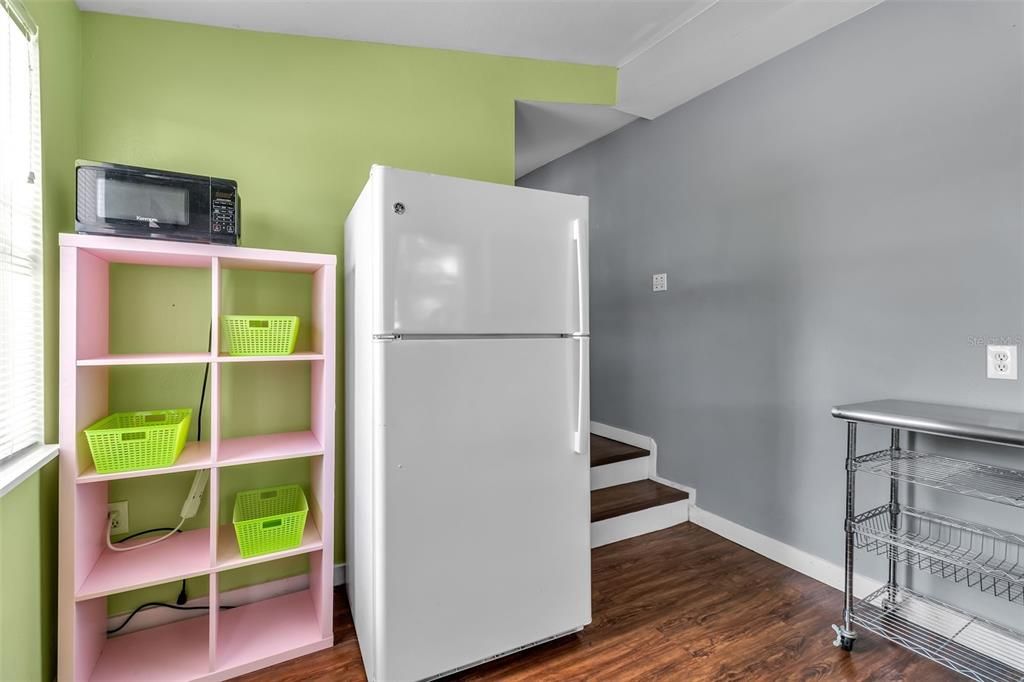 Activo con contrato: $999,999 (8 camas, 3 baños, 2211 Pies cuadrados)