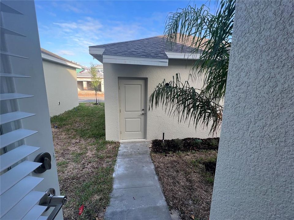 Active With Contract: $2,850 (4 beds, 3 baths, 2492 Square Feet)