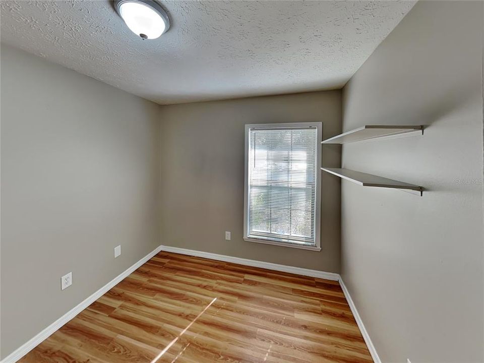 For Rent: $2,189 (3 beds, 2 baths, 1130 Square Feet)