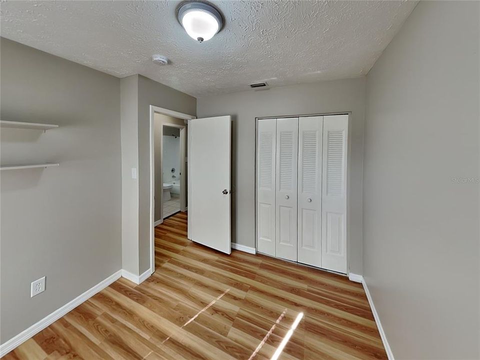 For Rent: $2,189 (3 beds, 2 baths, 1130 Square Feet)