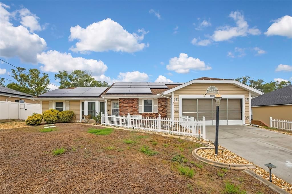 For Sale: $270,000 (2 beds, 2 baths, 1404 Square Feet)