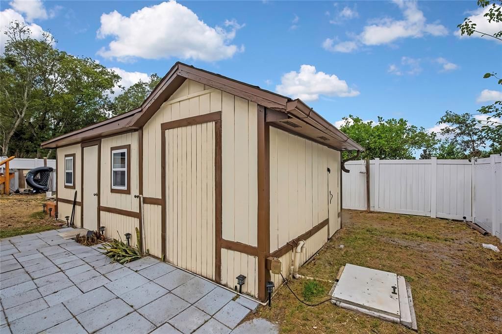 For Sale: $270,000 (2 beds, 2 baths, 1404 Square Feet)