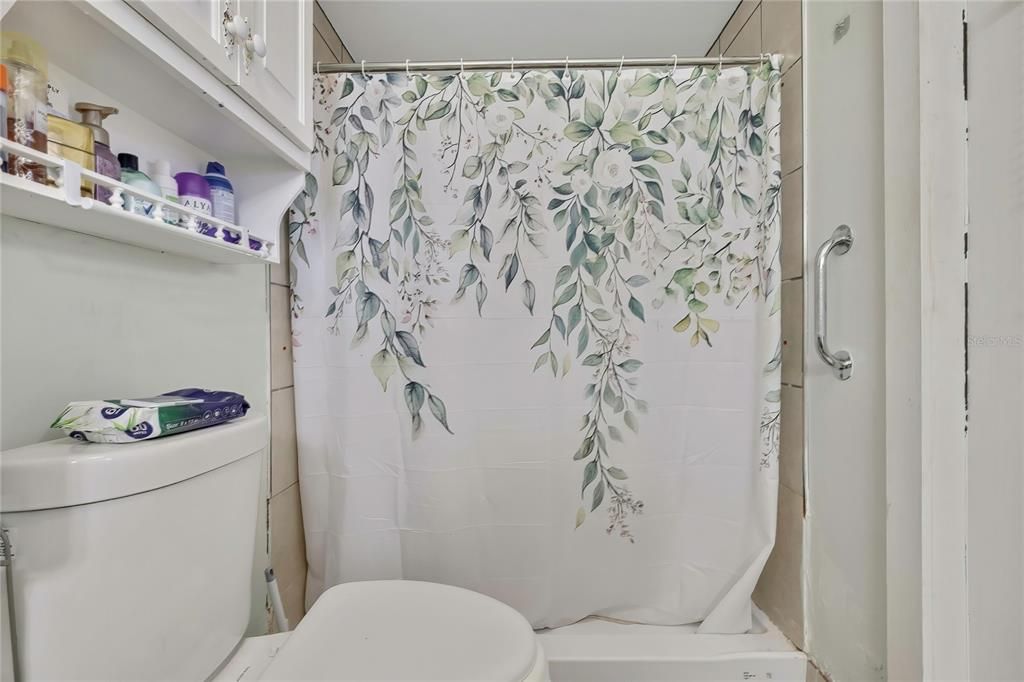 For Sale: $270,000 (2 beds, 2 baths, 1404 Square Feet)