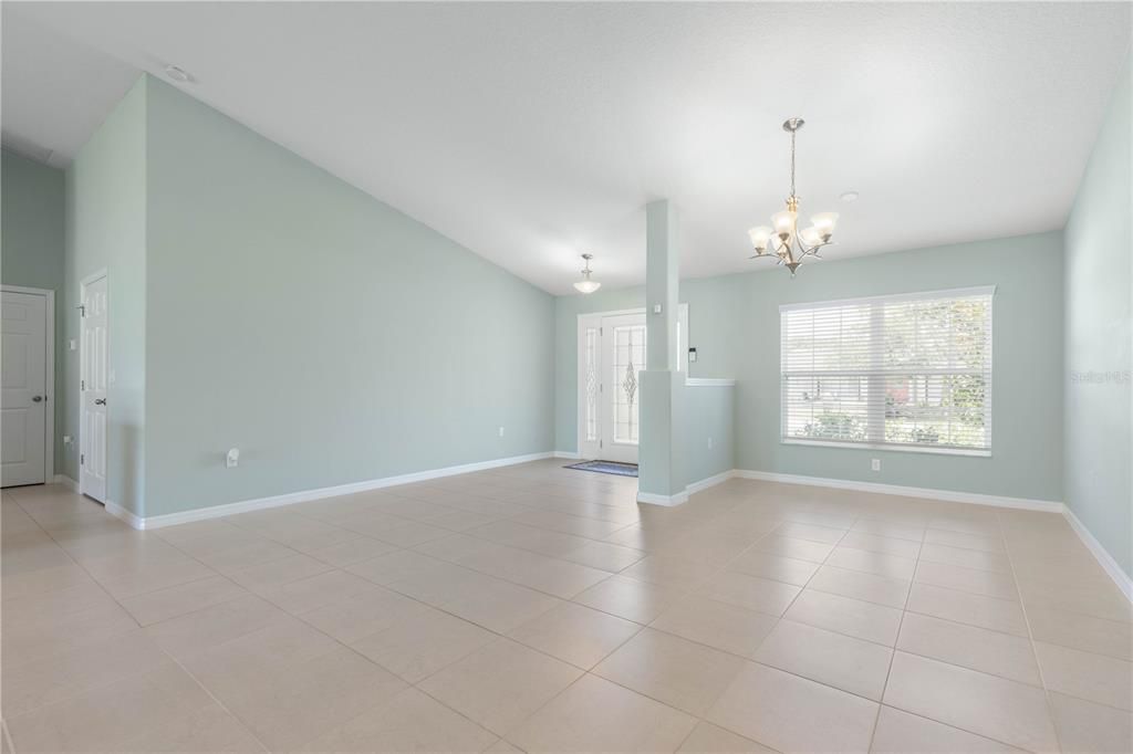 For Sale: $474,000 (4 beds, 3 baths, 2338 Square Feet)
