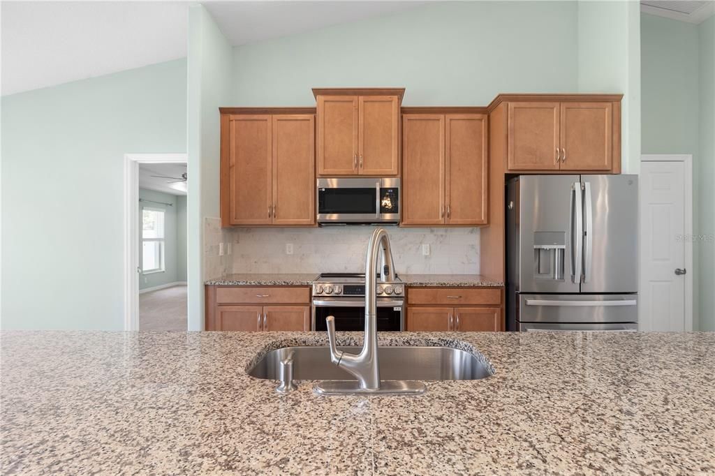 For Sale: $474,000 (4 beds, 3 baths, 2338 Square Feet)