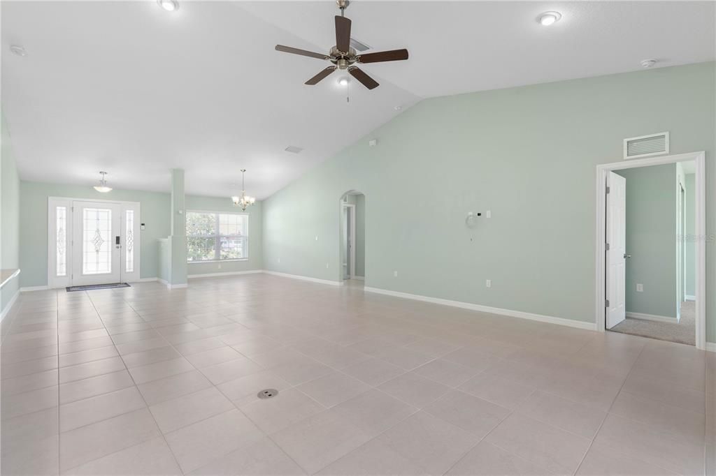 For Sale: $474,000 (4 beds, 3 baths, 2338 Square Feet)
