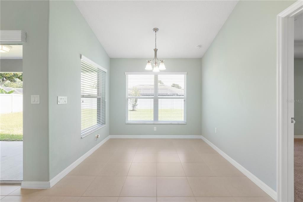 For Sale: $474,000 (4 beds, 3 baths, 2338 Square Feet)
