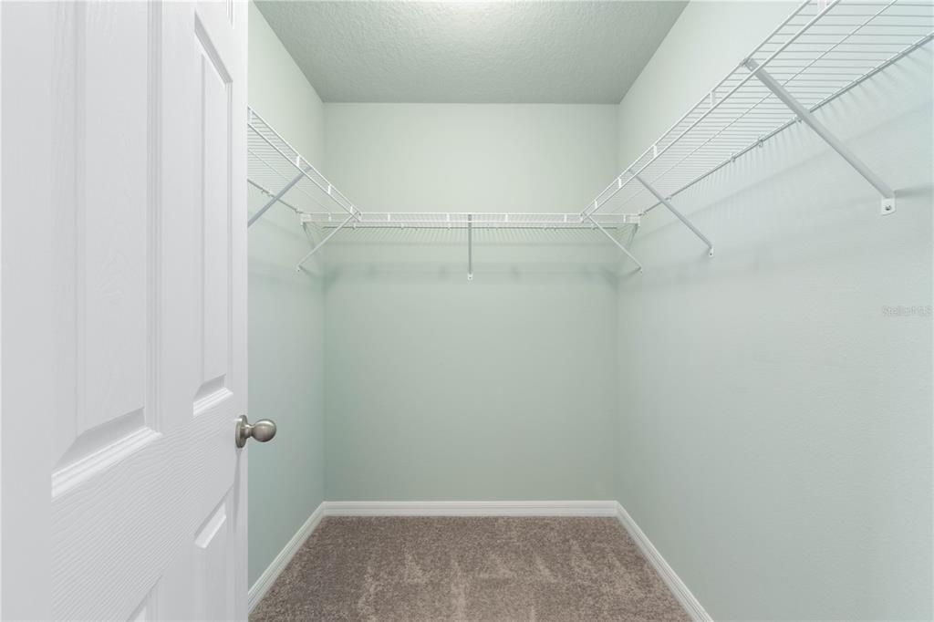 For Sale: $474,000 (4 beds, 3 baths, 2338 Square Feet)