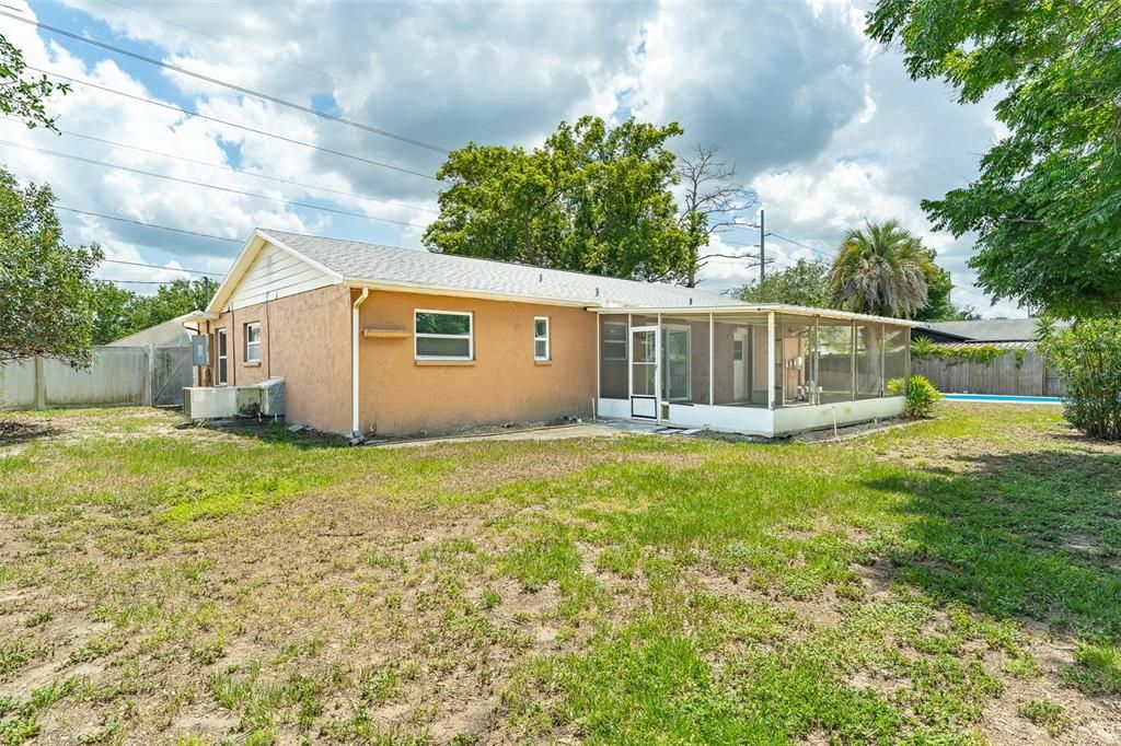 En Venta: $350,000 (3 camas, 2 baños, 1119 Pies cuadrados)