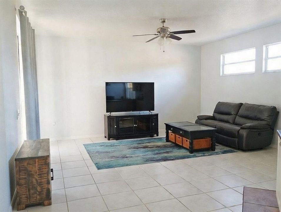 Active With Contract: $579,000 (3 beds, 2 baths, 2183 Square Feet)