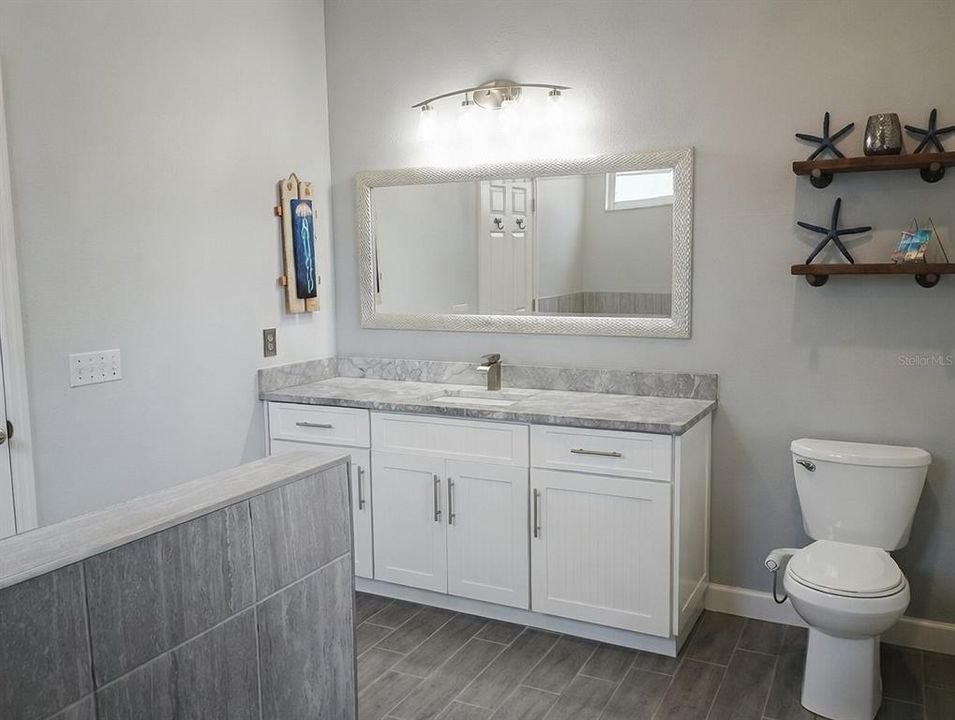 Active With Contract: $579,000 (3 beds, 2 baths, 2183 Square Feet)