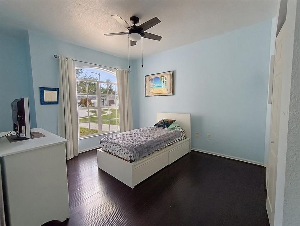 Active With Contract: $579,000 (3 beds, 2 baths, 2183 Square Feet)