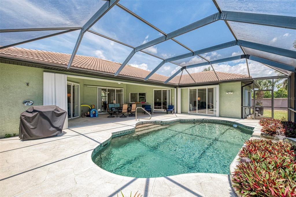 For Rent: $5,000 (4 beds, 2 baths, 2809 Square Feet)