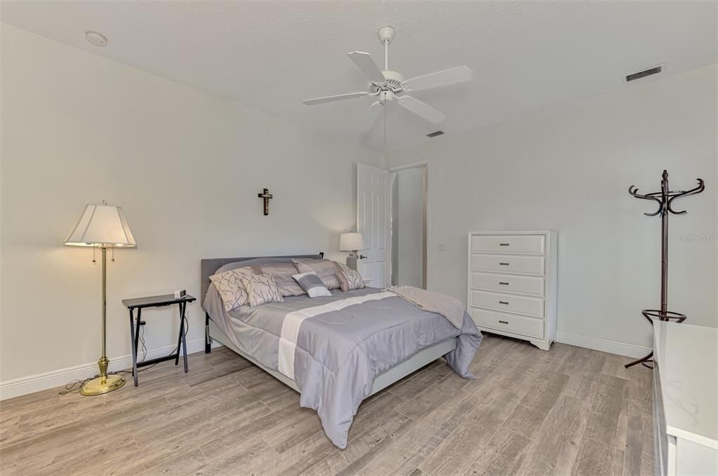 For Rent: $5,000 (4 beds, 2 baths, 2809 Square Feet)