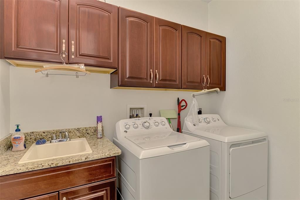 For Rent: $5,000 (4 beds, 2 baths, 2809 Square Feet)