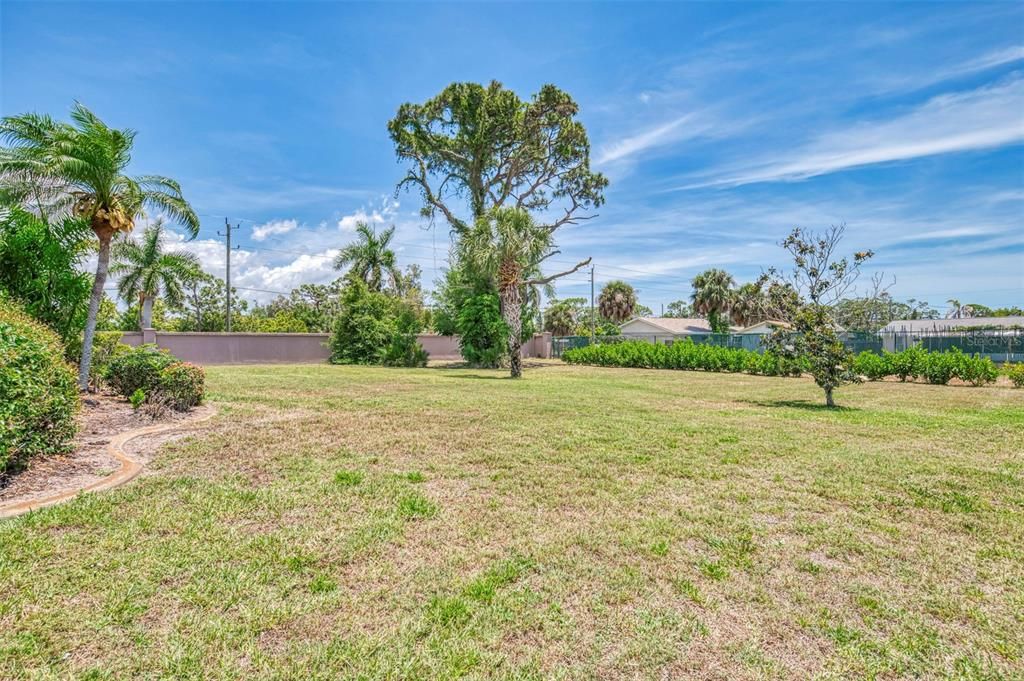 For Rent: $5,000 (4 beds, 2 baths, 2809 Square Feet)