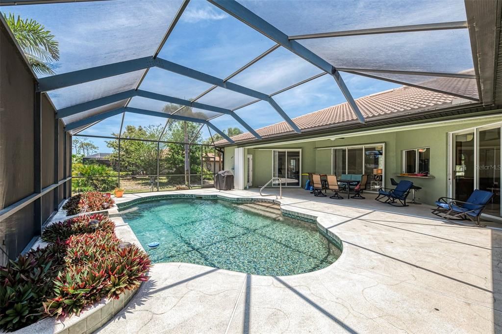 For Rent: $5,000 (4 beds, 2 baths, 2809 Square Feet)