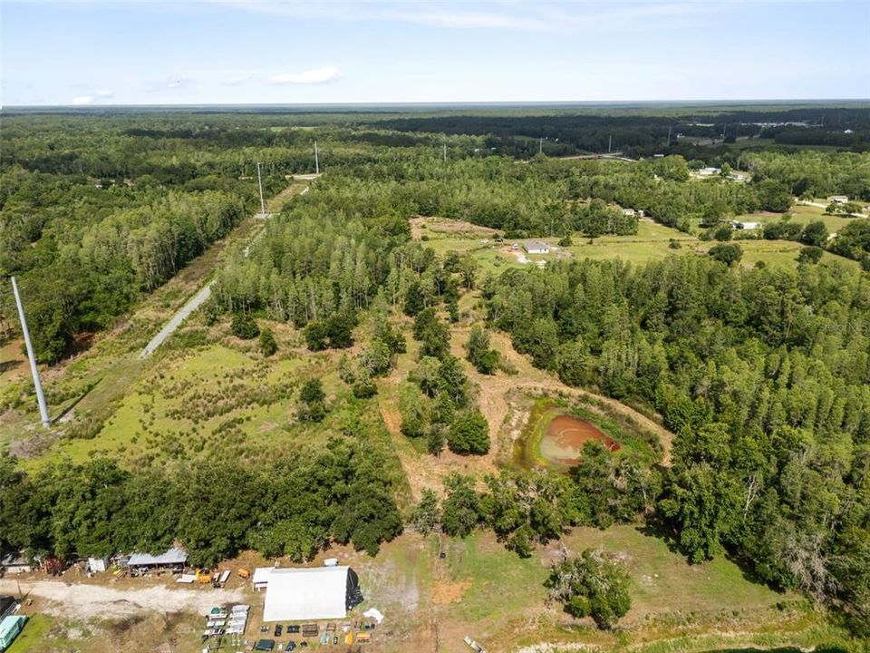 На продажу: $332,000 (9.51 acres)