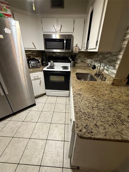 En Venta: $155,000 (2 camas, 2 baños, 820 Pies cuadrados)