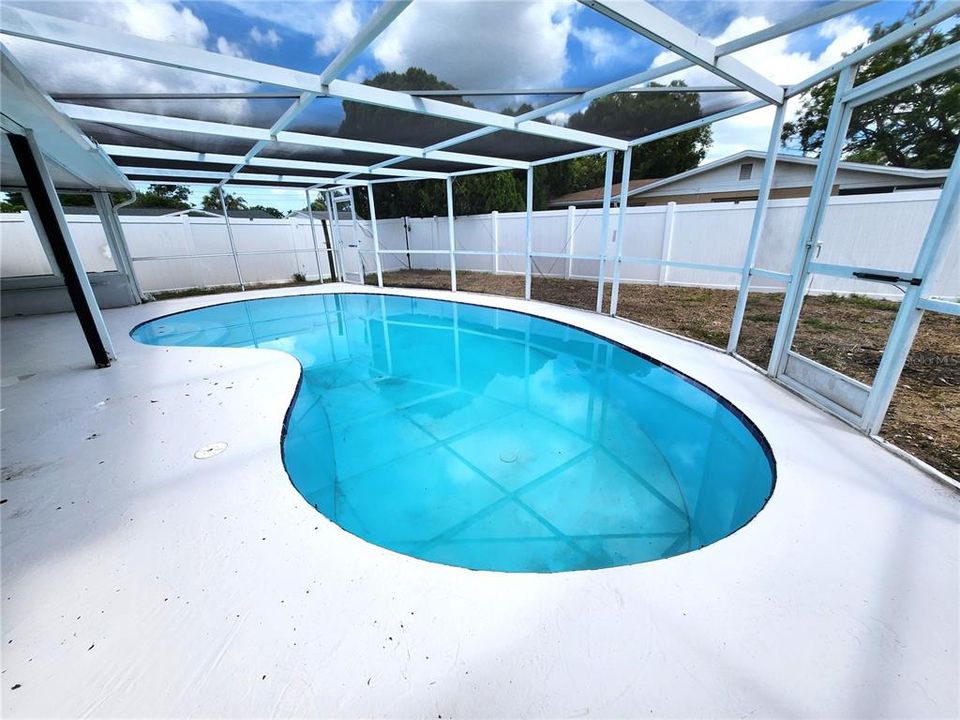 En Venta: $279,900 (2 camas, 2 baños, 1317 Pies cuadrados)